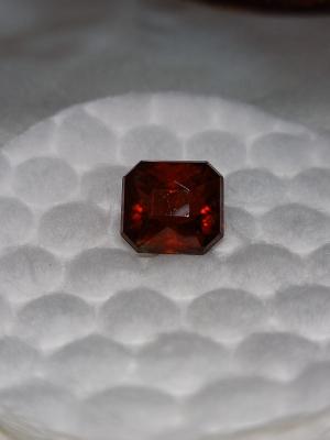 Natural Hessonite Garnet (Gomed) 7.55 Carat