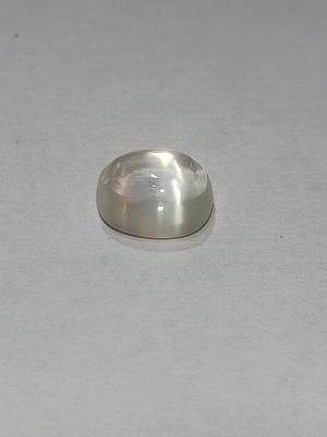 Natural White Moonstone  7.90 Carat